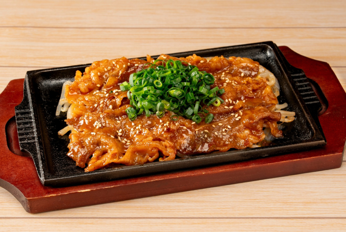 鉄板 ヤンニョム牛カルビ焼肉